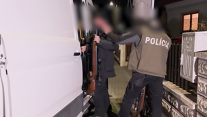 V dome ex-starostu obce kriminalisti údajne našli zbrane