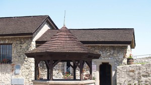 Preskúmali Studňu lásky na Trenčianskom hrade. Kam viedla tajná bočná chodba, ktorú v nej našli?