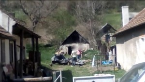 Stavbári vypátrali ukradnutú dodávku a našli aj zlodeja. Ten policajtom ušiel