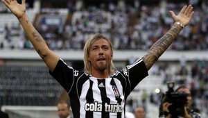 Guti jazdil pod vplyvom alkoholu, prišiel o vodičák