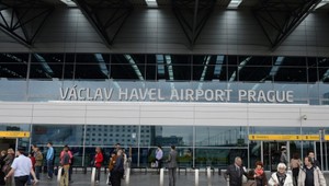 Letisko Václava Havla je v pohotovosti. Polícia zasahuje po anonymnej vyhrážke dronmi