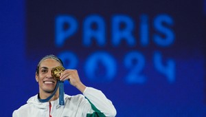 Boxerka Imane Khelif podáva žalobu na všetkých, ktorí ju nazvali mužom. Skloňuje aj meno Elona Muska