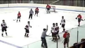 Poďte sa zabaviť! Rozzúrený pomstiteľ dal K.O. sám sebe!