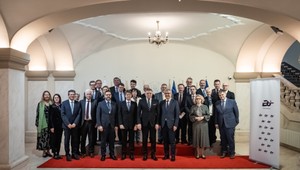 Premiér na stretnutí s veľvyslancami krajín EÚ: Slovensko nevydá na vojenskú pomoc Ukrajine ani cent