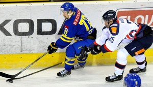 Hokejisti na úvod prípravy prehrali so Švédmi 3:4