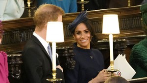 Je Meghan tehotná?! Za všetko môže voľný kabát