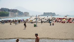 Sexuálne obťažovanie na pláži: Mladé dievčatá sa stali obeťami skupiny mužov