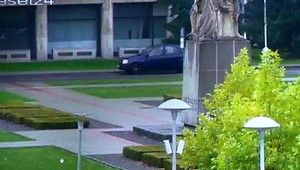 Mladík (17) mal sexuálne uspokojiť muža. Ukázalo sa, že má HIV