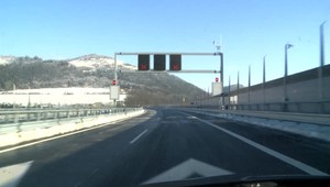 Diaľničný obchvat je sprejazdnený. Použili kanadský spôsob