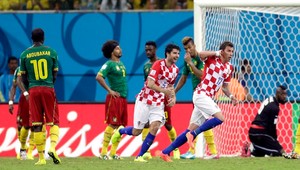 Chorvátsko deklasovalo Kamerun. Brazília do osemfinále