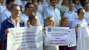 Dusno v žilinskej nemocnici. Kto nepodpísal, dostal výpoveď