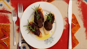 Kačacia foie gras s brusnicovou/slivkovou omáčkou