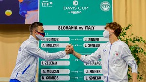 Davis Cup: O prvý bod zabojuje Gombos, nastúpi proti Sinnerovi