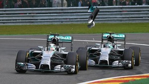 Využil pomalý štart. Rosberg s prvým víťazstvom v Monze