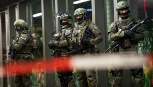 Mníchov je v pohotovosti, v meste hliadkujú stovky policajtov