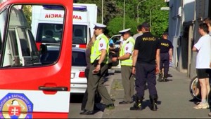 Dávidko (4) vbehol pod auto, leží v nemocnici