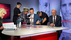 Na hrane s Gröhlingom a Tarabom: Už sa nebudeme hanbiť len za Matoviča, ale za celú vládu, kritizuje saskár