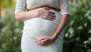 Môžete mať dieťa aj s diagnózou skleróza multiplex? S liečbou to nie je problém.