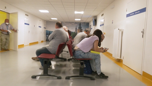 Duchovní do nemocníc bez súhlasu pacienta? Nový zákon vyvolal vlnu kritiky