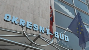 Súdy vedú pojednávania aj so zosnulými: Problém je v komunikácii medzi orgánmi