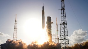 NASA odštartovala svoju misiu Artemis 2 s ľudskou posádkou k Mesiacu