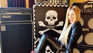 Nemilosrdná hviezda! Speváčka potupne odkopla snúbenca, vzápätí sa ukázala s novým frajerom!