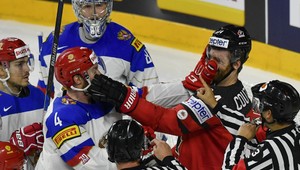 Kanada otočila zápas s Ruskom štyrmi gólmi v tretej tretine