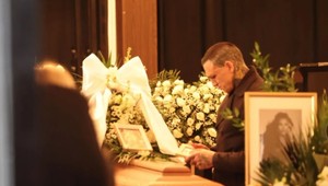 Posledné zbohom Monike Jákliovej: Zronený Gábor a snúbenec obklopený ochrankou