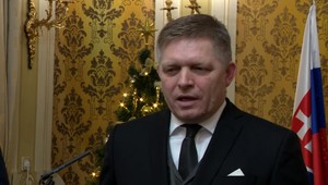 Čerstvo ocenený minister a premiér sa chválili novými číslami