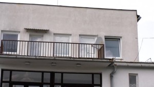 Manžela išla nahlásiť, ale on bol rýchlejší. Zavraždil ju, keď už sedela v policajnom aute