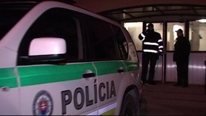 Mŕtvola v pivnici, samovražda to zrejme nebola...