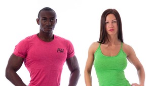 Biela spodina s veľkým komplexom a malou výbavou