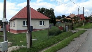 Mladíci (14) okradli starenku (84), boli smädní