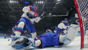 Kedy odvolať brankára? Hokejistom pomáhajú aj matematici