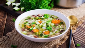 Pôjde to aj bez kapusty! Táto chudnúca polievka vás zbaví nadváhy aj brušného tuku