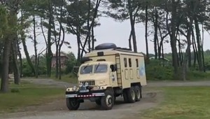 Legendárna V3-ska Eliška na ceste okolo sveta. Prvú etapu veteránka zvládla