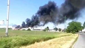 Požiar v Šuranoch zničil závod v priebehu dvoch hodín