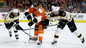 Chára treťou hviezdou. Čo vyviedol na ľade Philadelphie?