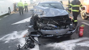 Vážna nehoda na východe. Došlo k čelnej zrážke dvoch áut