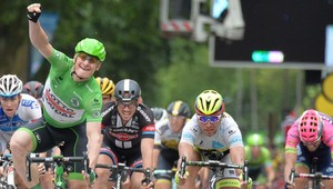 Sagan opäť druhý! Predbehol ho iba Greipel v zelenom
