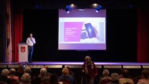 Digitálny senior v bezpečí: Nová grantová výzva Nadačného fondu Telekom