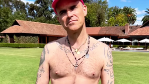 Čo sa to s ním deje?! Vychudnutý hviezdny spevák vzbudzuje obavy fanúšikov!