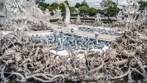 Fantastický chrám v Thajsku: Vyobrazenie neba a pekla ešte nikdy nebolo takéto detailné