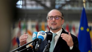 Rakúsku vládu dočasne povedie minister zahraničia a exkancelár Schallenberg