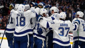 Pod historickým zápasom Tampy je aj slovenský podpis