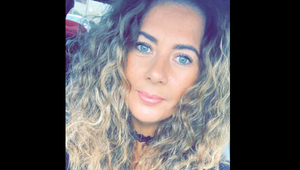 Ešte v lete sa pýšila bohatou hrivou, dnes je všetko inak: Toto jej s vlasmi urobil covid