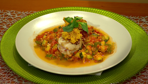 Kuracie prsia obalené v parmezáne na cuketovom ragú