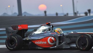 F1: Lewis Hamilton ešte nevzdáva boj o majstrovský titul