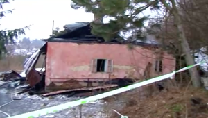 Starenka zhorela so svojim psíkom po tom, čo si v dome svietila sviečkou