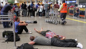 Dovolenkári sa nemohli vrátiť domov, piloti sa opili!